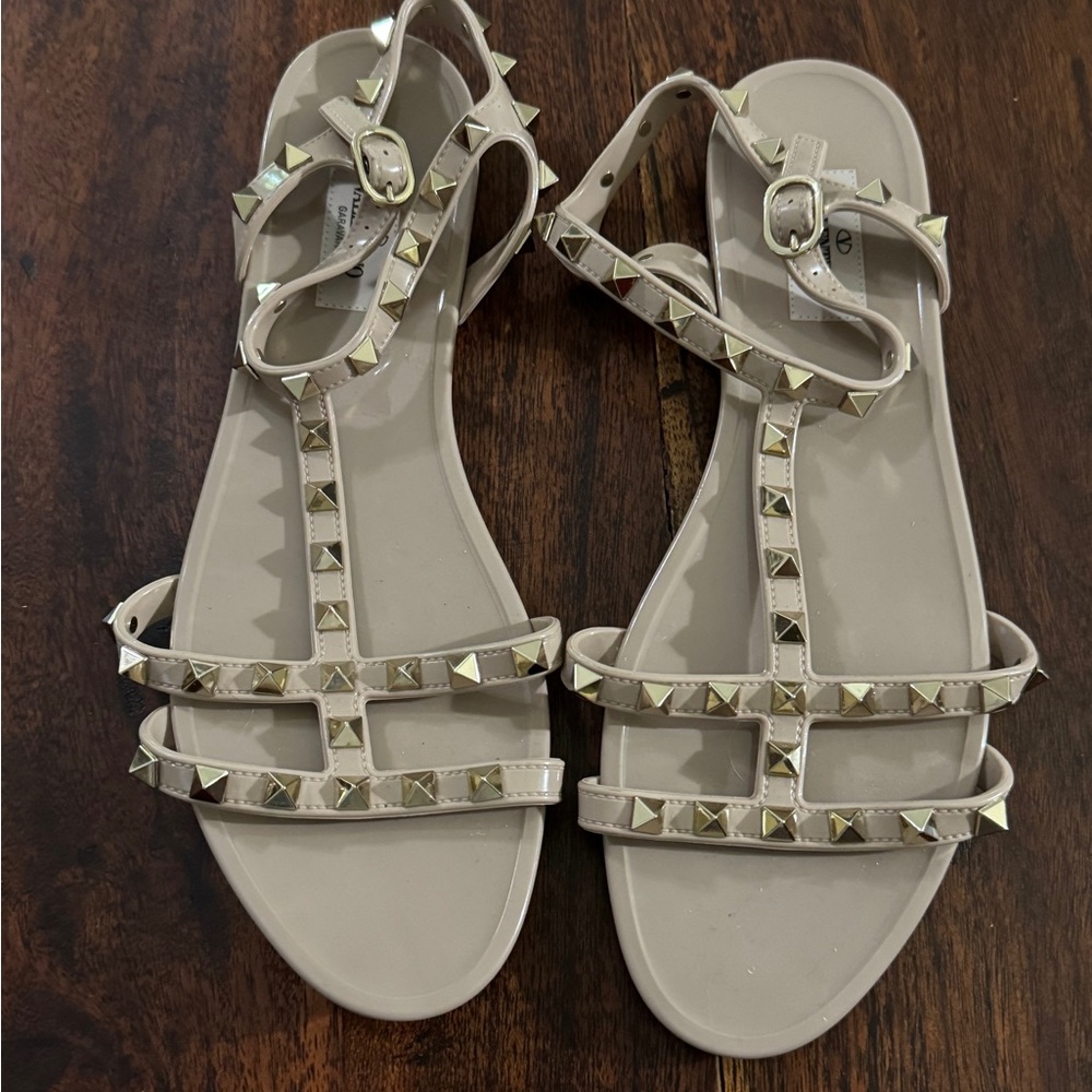 Beige Valentino rockstud sandals